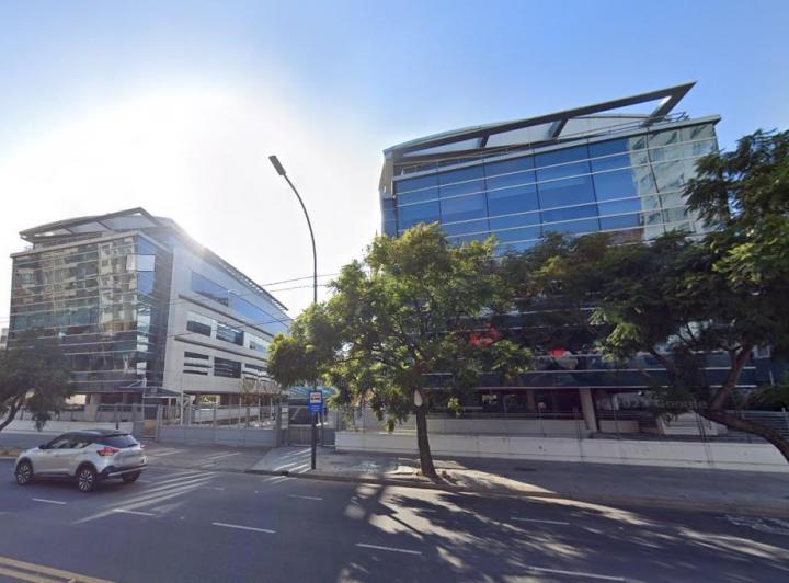 Oficina comercial · 596m² · 9 Cocheras
