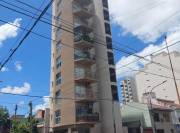 Departamento · 70m² · 3 Ambientes · 1 Cochera · Departamento en Lanús Este