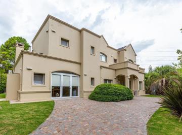 Casa · 300m² · 4 Ambientes · Casa en Venta en Solar del Bosque - Canning
