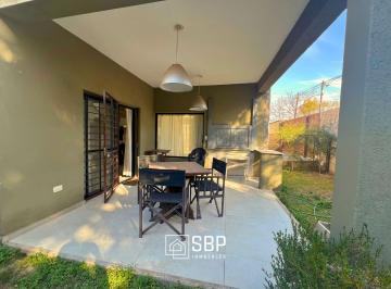 Casa de 5 ambientes, Córdoba · Vendo Dúplex en Housing Cerrado Villa Belgrano - 3 Dorm