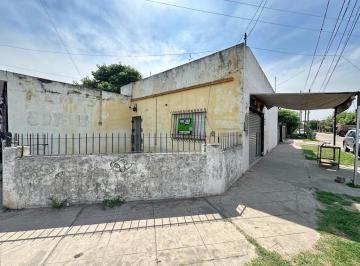 Casa · 80m² · 2 Ambientes · Casa 2 Ambientes + Local - Pque. San Martin