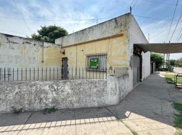 Casa · 80m² · 2 Ambientes · Casa 2 Ambientes + Local - Pque. San Martin