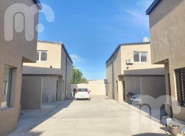 Departamento · 74m² · 3 Ambientes · 1 Cochera · Departamento Tipo Duplex con Cochera en Venta