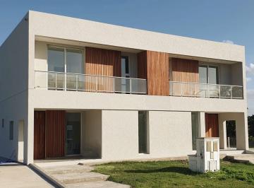 Casa · 120m² · 4 Ambientes · 2 Cocheras · Venta Casa 4 Amb Barrio Cerrado Pilar Financiación