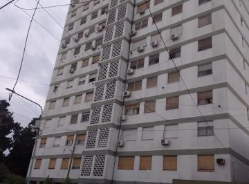 Departamento · 67m² · 4 Ambientes · Departamento en Temperley Este