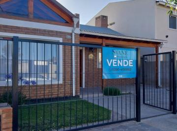 Casa de 10 ambientes, Puerto Madryn · Casa en Venta 3 Dorm San Martin E/ Dorrego y Lavalle Precio U$d220.000