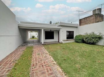 Casa · 80m² · 3 Ambientes · 2 Cocheras · Casa - 3 Ambientes - Merlo Sur
