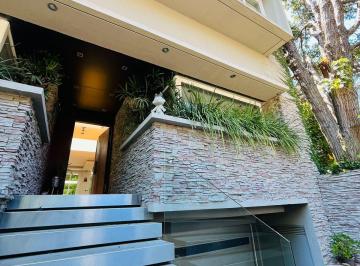 Casa de 6 ambientes, San Isidro · Casa en Martinez - Alquiler con Muebles U$s 6.500 - Consultar Valor Sin Muebles