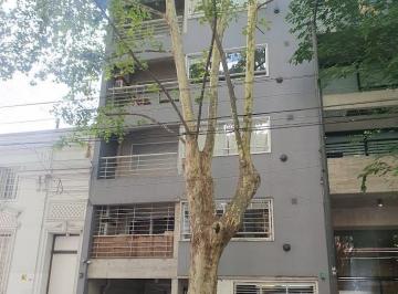 Frente del Edificio · 2 Amb. Inmejorable Ubic. Exte. Est. Dormitorio en Suite C/vest. Toil, Balcón