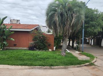 Casa de 10 ambientes, Córdoba · Poeta Lugones El Sentauro