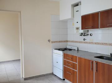 Departamento de 3 ambientes, Quilmes · Alquiler Departamento 3 Amb con Patio y Cochera. Quilmes Oeste