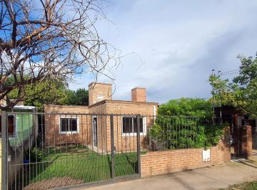 Casa de 3 ambientes, Córdoba · Venta. Casa Apto Crédito de 2 Dorm. a 2 Cuadras de Dto Álvarez.