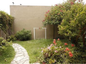Casa · 230m² · 6 Ambientes · 2 Cocheras · Casa en Venta Martinez Jardin Parrilla Permuta