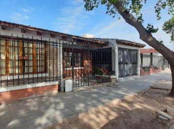 Casa · 124m² · 7 Ambientes · Venta Casa Barrio Los Olivos, Carrodilla Mendoza