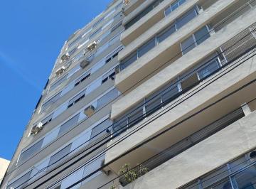 Departamento de 3 ambientes, Caballito · 3 Ambientes. Av Rivadavia 4509 y Av La Plata