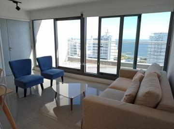 Foto1 · Penthouse de 1 Dormitorio en Venta en Alexander Boulevard, Punta del Este.