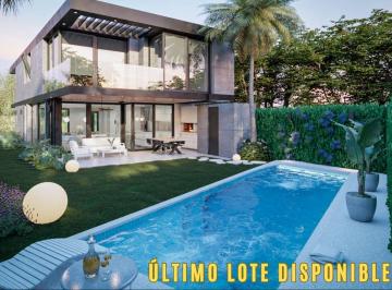 Casa de 6 ambientes, San Isidro · Proyecto "Luxury Residenses" en La Horqueta