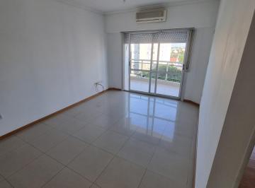 Departamento de 2 ambientes, La Matanza · Departamento 2 Amb Muy Amplio con Balcon y Cochera. Impecable