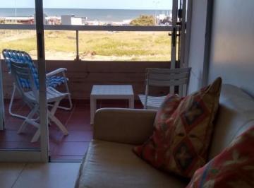 Departamento · 70m² · 4 Ambientes · 1 Cochera · Departamento Frente Al Mar