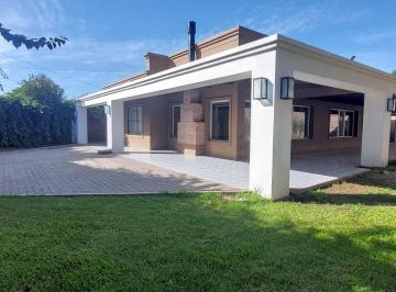 Casa · 200m² · 4 Ambientes · Casa de 4 Amb. a La Venta en Cañuelas