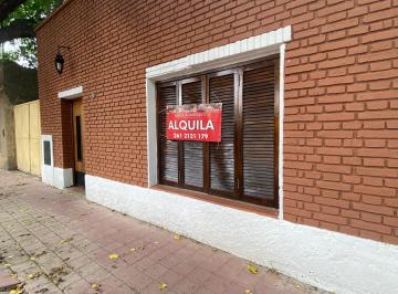 Casa de 3 ambientes, Ciudad de Mendoza · Alquilo Casa, Calle Castelar Cuarta Este, Ciudad