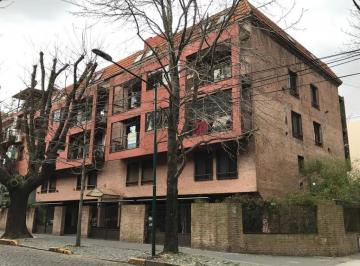 Departamento de 3 ambientes, San Isidro · 3 Ambtes. en Duplex | Baño y Toillette | Cochera Cub. | 3º C/frente | Muy Lumin