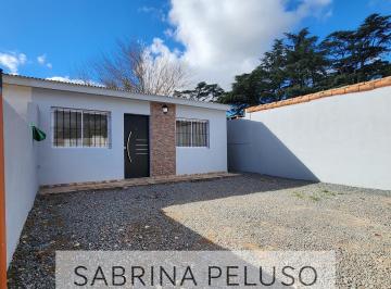 PH · 48m² · 3 Ambientes · 1 Cochera · PH - Moreno