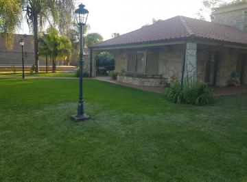 Casa de 5 ambientes, Funes · Excelente Para Descanso Familiar