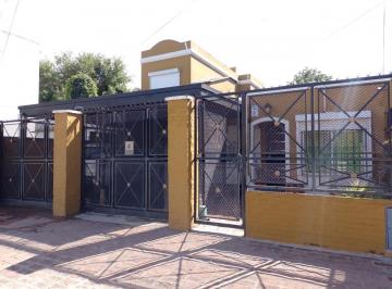 Casa de 5 ambientes, Pilar · Ideal Inversiòn - Hermosa Casa de 5 Ambientes en Pilar Centro -