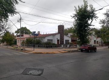 Casa de 5 ambientes, Ciudad de Mendoza · Chalet Esquina Sobre Jorge a Calle