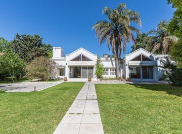 CONTRAFRENTE · Casa en Venta Y/o Alquiler Temporario en San Diego Country Club Moreno