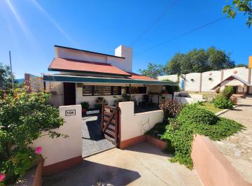 Casa de 6 ambientes, Villa Carlos Paz · Venta: Casa + Departamento - 4 Dorm. - Apto Credito - La Quinta Carlos Paz