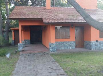 Casa · 90m² · 4 Ambientes · 1 Cochera · Casa - Valeria del Mar