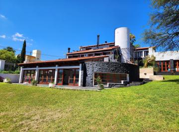 Casa de 7 ambientes, Villa Carlos Paz · Casa de Categoría - a m del Lago - Costa Azul Norte - Villa Carlos Paz