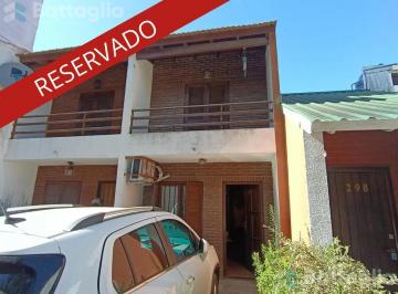 PH · 65m² · 4 Ambientes · 1 Cochera · Triplex con Quincho y Jardin a Dos Cuadras del Mar en San Bernardo del Tuyu