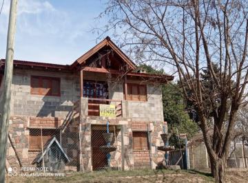 Casa · 265m² · 8 Ambientes · Venta Real Oportunidad! 2 Casas de 4 Ambientes Cada Una Zona El Calicanto Santa Rosa de Calamuchita