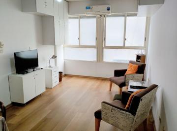 Departamento de 2 ambientes Alquiler Temporal USD 680 · 2 Ambientes Centro Av de Mayo 1300 Muy Luminoso Amplio y con Lavarropas