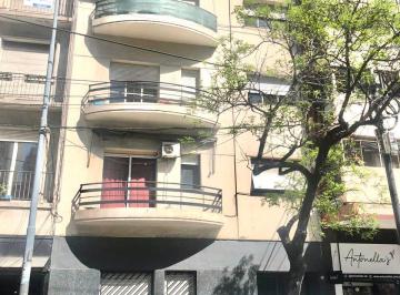 Departamento de 3 ambientes, Caballito · Av Rivadavia 5500 Caballito - Excelente 3 Amb. de 70 M²!