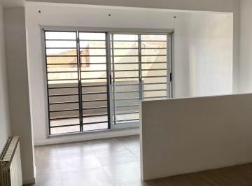 Departamento de 1 ambiente, Villa General Mitre · Alquiler Amplio Monoambiente Divisible Bcon Aterrazado