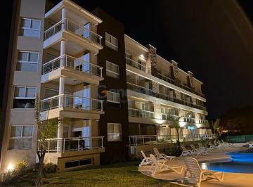 Departamento · 70m² · 3 Ambientes · 1 Cochera · Inigualable Duplex a La Venta en Complejo Tortugas Pinamar - un Hogar con Clase y Estilo