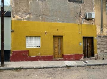 Casa · 200m² · 4 Ambientes · Se Vende Casa con Departamento en Barrio San Vicente