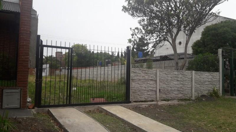 Terreno de 300m2 a una cuadra del parque Primavesi