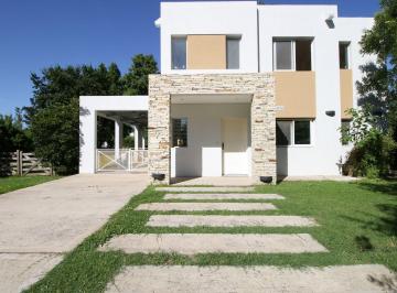 Casa · 140m² · 6 Ambientes · 2 Cocheras · Casa 6 Amb en Venta con Pileta en Portal de Pilar