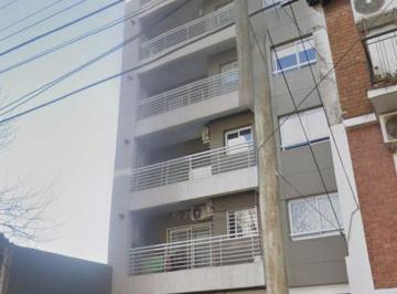 Departamento de 3 ambientes, Lanús · 03 Ambientes Al Frente con Cochera Cubierta