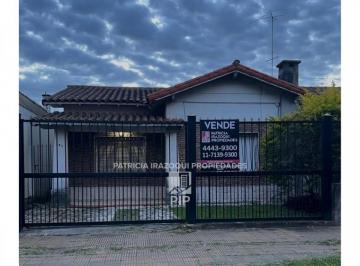 Casa · 73m² · 3 Ambientes · 1 Cochera · Casa en Venta en Haedo