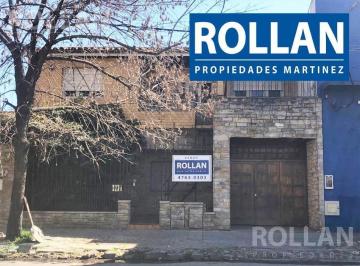 Casa · 366m² · 4 Dormitorios · 2 Cocheras · Vivienda Multifamiliar en Block o por Separado en Munro