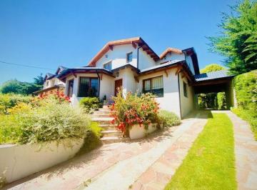 LCR-LCR-1249_2 · Venta de Casa en Melipal, San Carlos de Bariloche