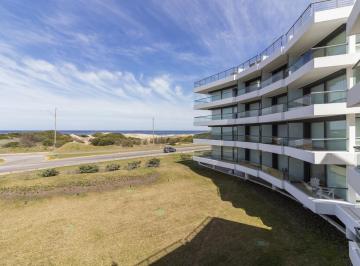 BPV-BPV-9696_2 · 3 Dorm. | Playa Brava Ref: 9696