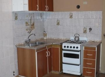 Cocina · Departamento con 1 Dormitorio en Alquiler, Villa Bosch