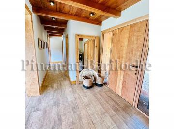 Casa de 8 ambientes, San Carlos de Bariloche · 826 Arelauquen Alquiler en Bariloche 6 Dorm. 5 Baños y Toilette